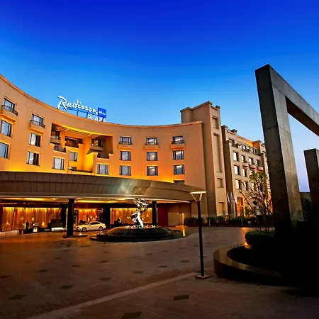 Radisson Blu Plaza Delhi Airport-2